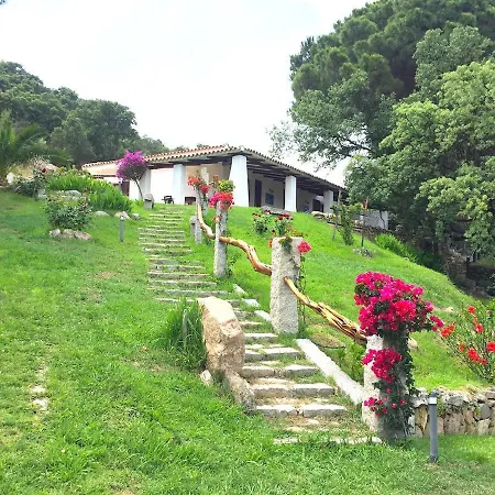 Rosi Ruj Villa Cannigione