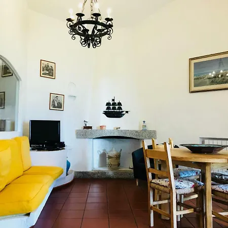 Rosi Ruj Villa Cannigione